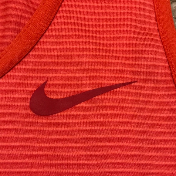 NEW NIKE Training Tank Top - Picture 3 of 5